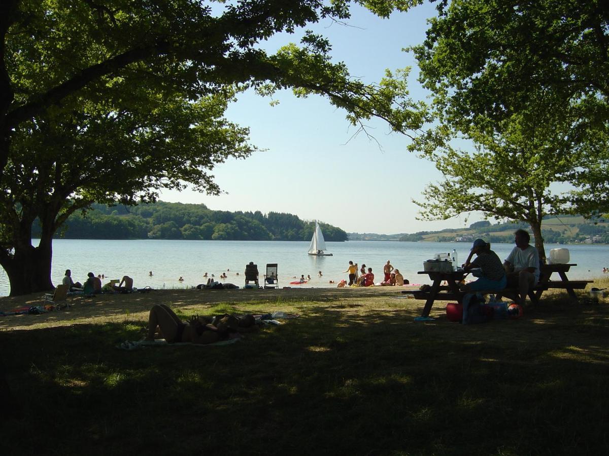 Au Bord Du Lac IV Montigny-en-Morvan Ngoại thất bức ảnh